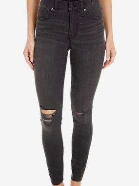 Mid-Rise Skinny Women’s Jeans - Black